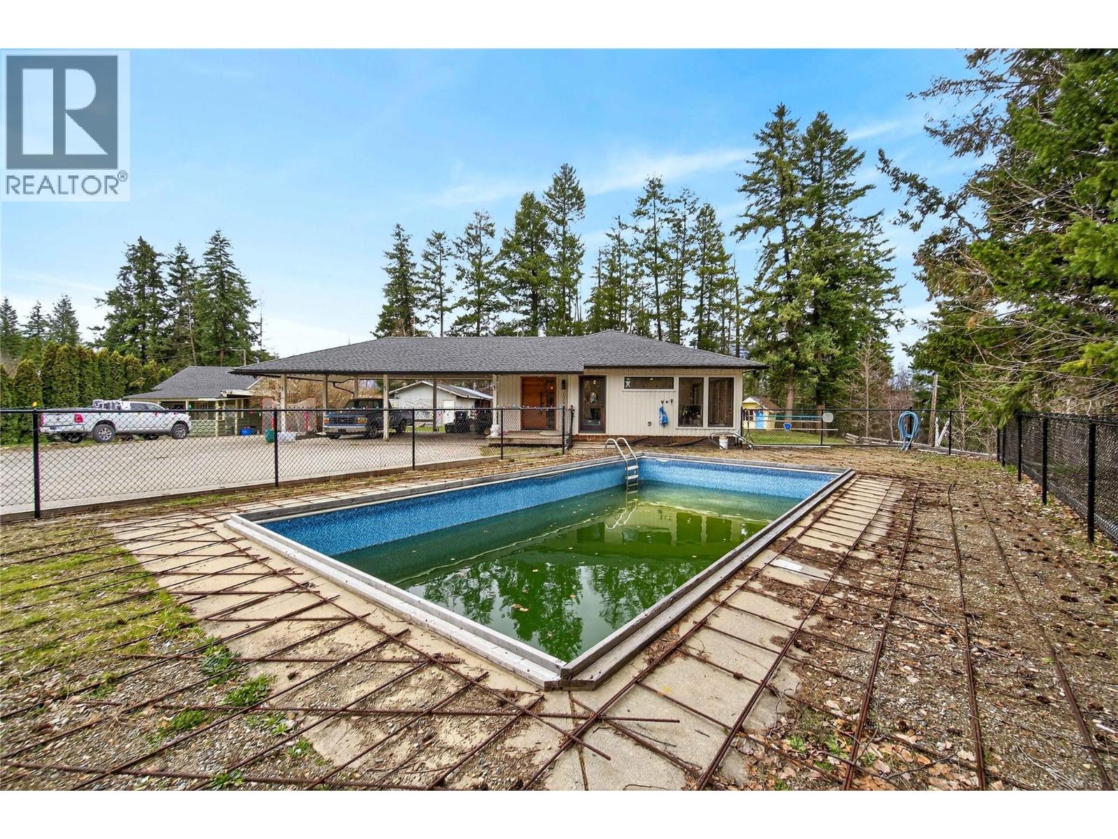 1040 Old Auto Road Se, Salmon Arm, British Columbia  V1E 2P5 - Photo 48 - 10380551