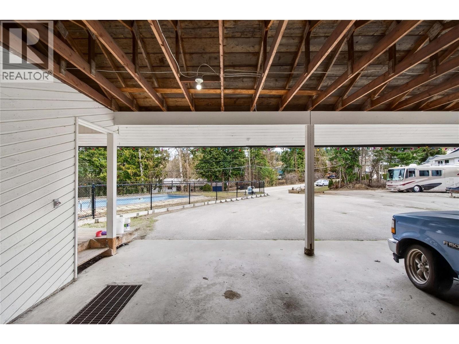 1040 Old Auto Road Se, Salmon Arm, British Columbia  V1E 2P5 - Photo 50 - 10380551