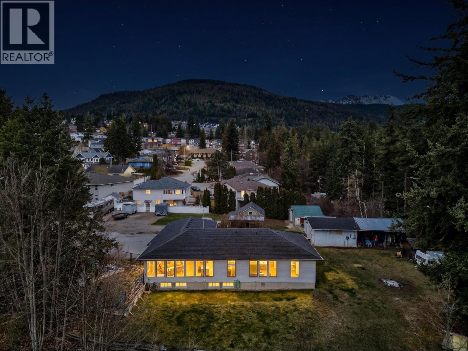 1040 Old Auto Road Se, Salmon Arm, British Columbia  V1E 2P5 - Photo 71 - 10380551