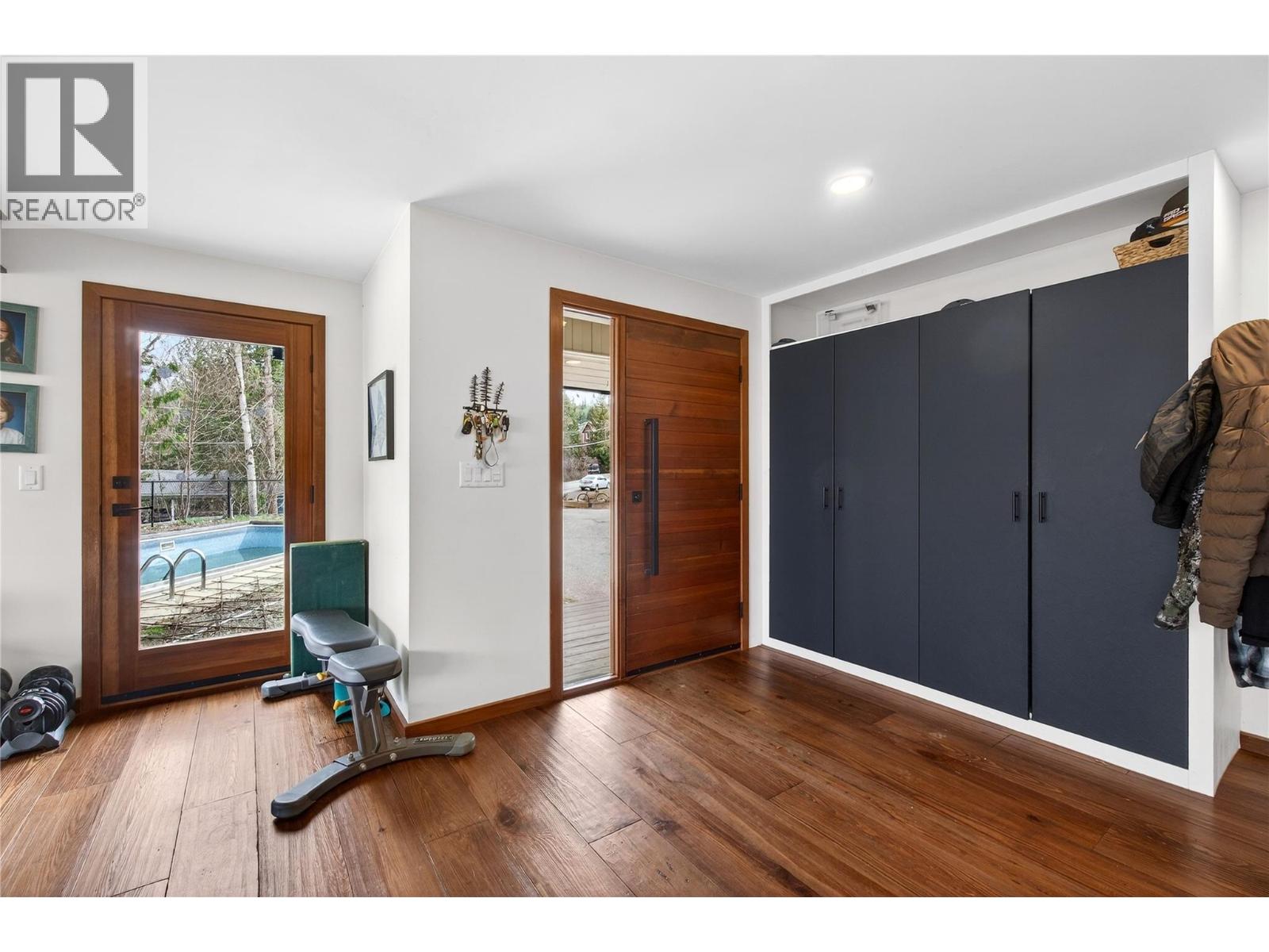 1040 Old Auto Road Se, Salmon Arm, British Columbia  V1E 2P5 - Photo 8 - 10380551