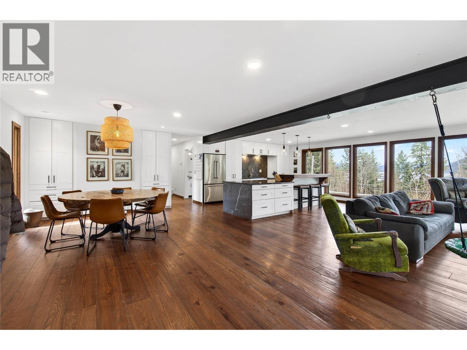 1040 Old Auto Road Se, Salmon Arm, British Columbia  V1E 2P5 - Photo 9 - 10380551