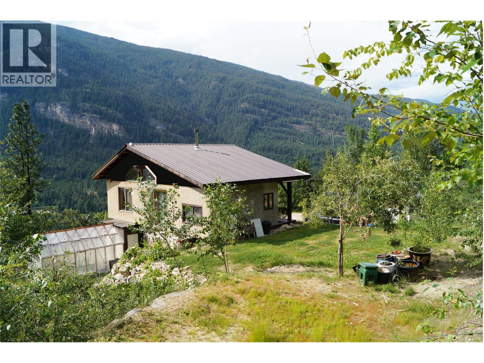 4650 6 Highway, Winlaw, British Columbia  V0G 2J0 - Photo 1 - 10379117