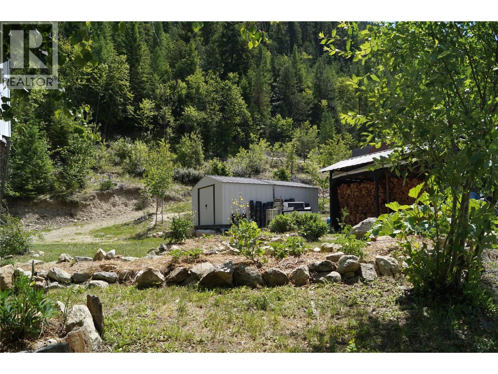 4650 6 Highway, Winlaw, British Columbia  V0G 2J0 - Photo 11 - 10379117