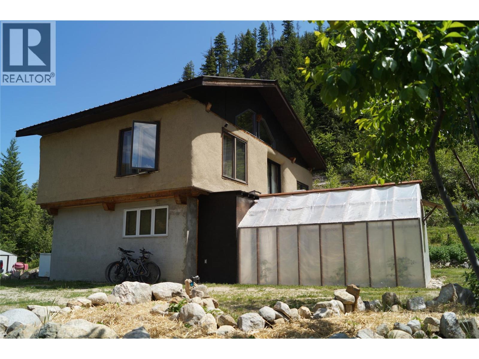 4650 6 Highway, Winlaw, British Columbia  V0G 2J0 - Photo 2 - 10379117