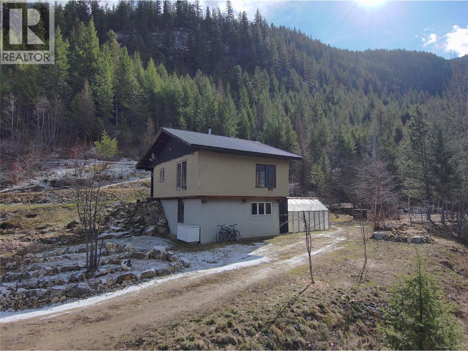 4650 6 Highway, Winlaw, British Columbia  V0G 2J0 - Photo 22 - 10379117