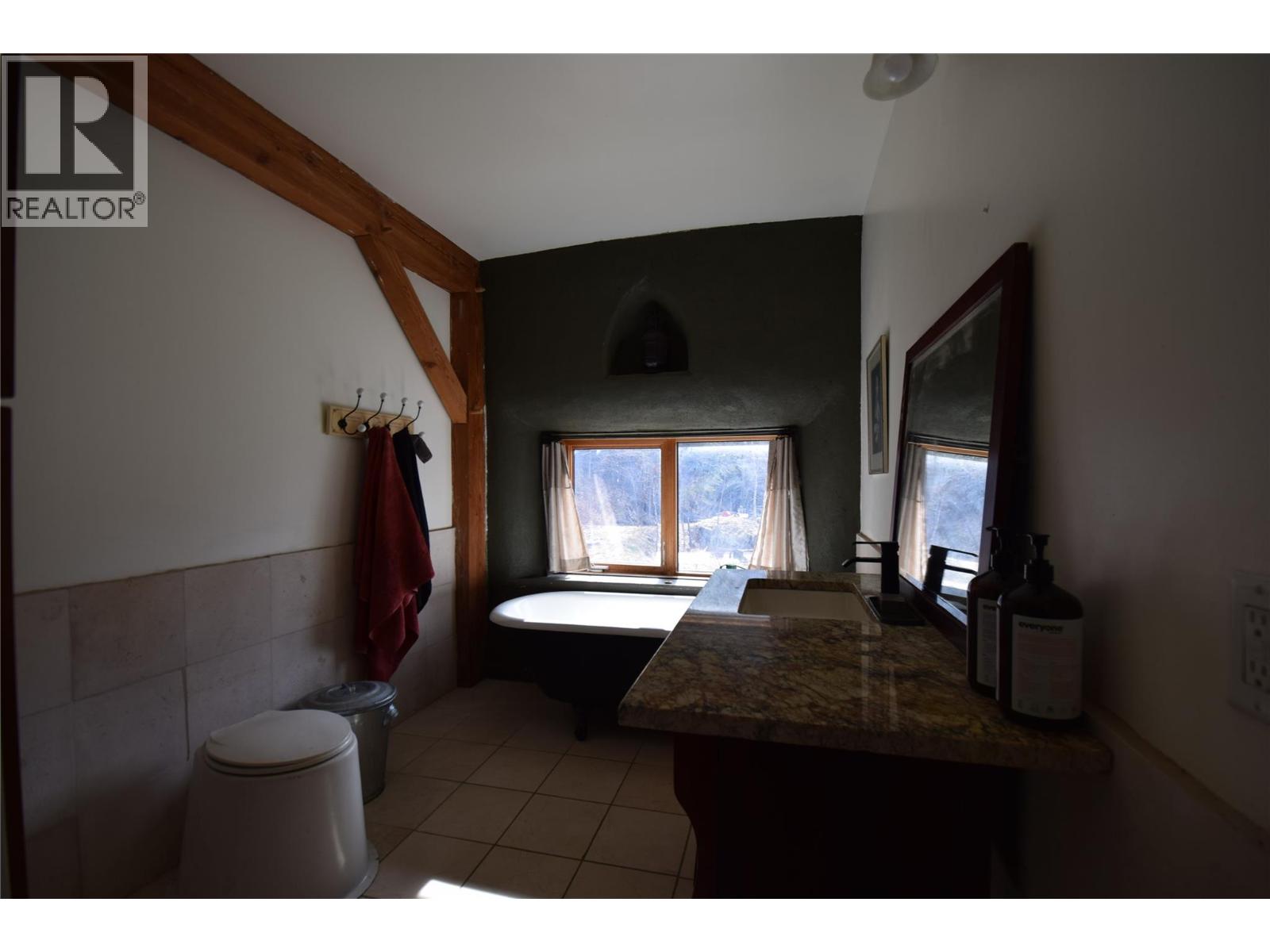 4650 6 Highway, Winlaw, British Columbia  V0G 2J0 - Photo 46 - 10379117