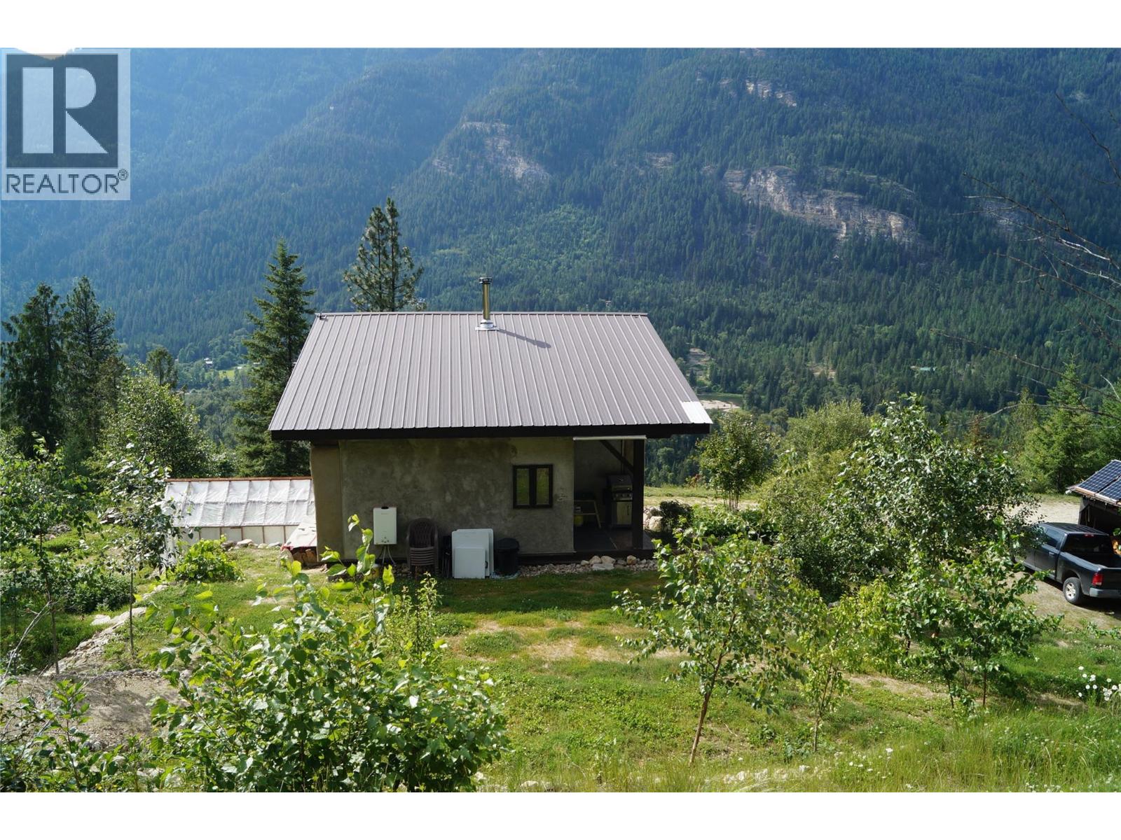 4650 6 Highway, Winlaw, British Columbia  V0G 2J0 - Photo 5 - 10379117