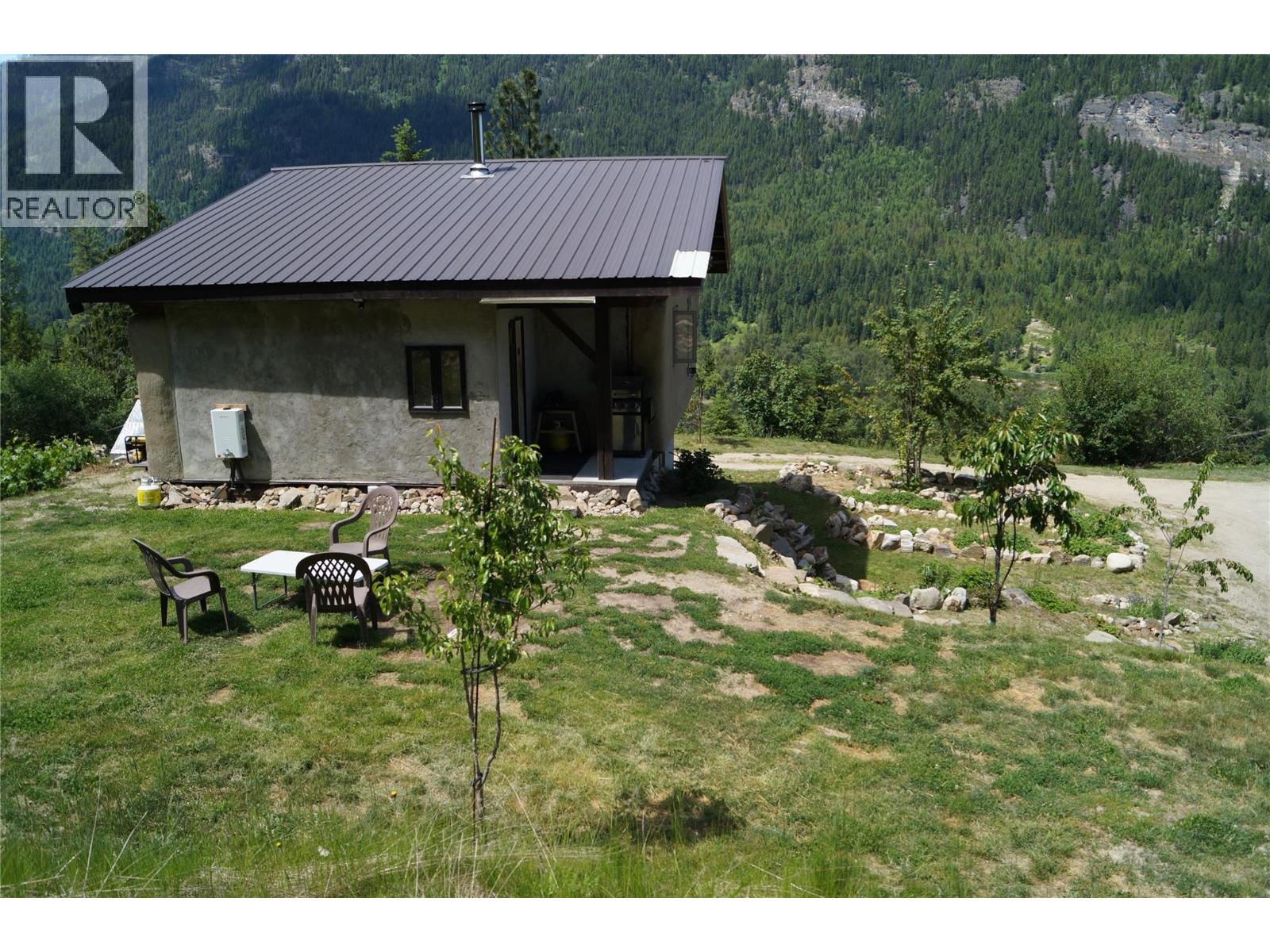 4650 6 Highway, Winlaw, British Columbia  V0G 2J0 - Photo 6 - 10379117