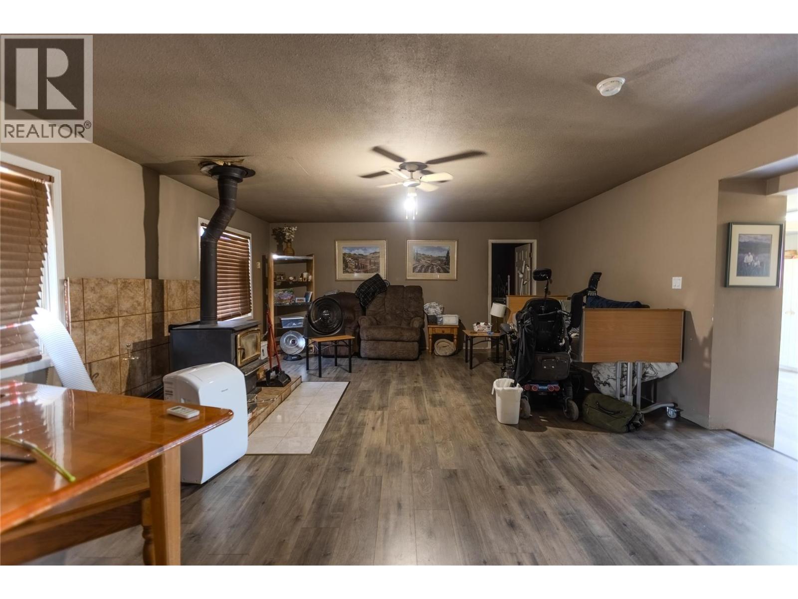 5589 Beaton Road, Kamloops, British Columbia  V1S 2A4 - Photo 21 - 10381342