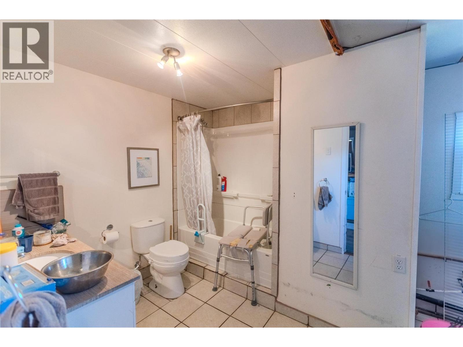 5589 Beaton Road, Kamloops, British Columbia  V1S 2A4 - Photo 24 - 10381342