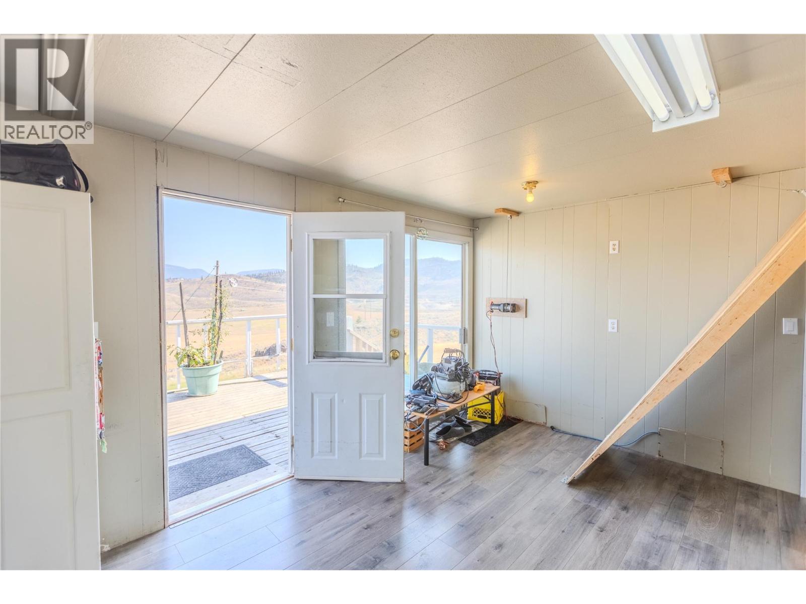 5589 Beaton Road, Kamloops, British Columbia  V1S 2A4 - Photo 29 - 10381342