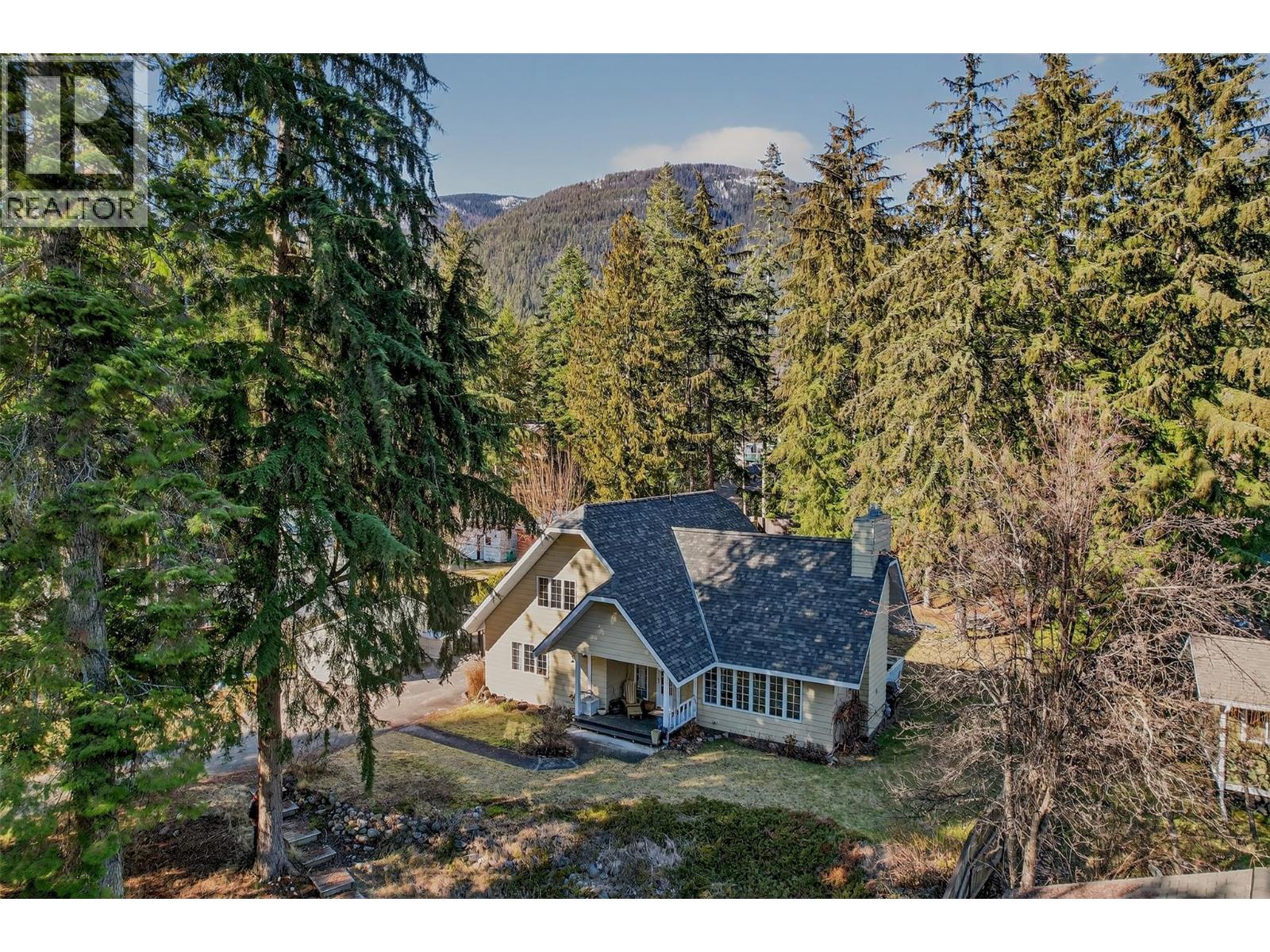 6119 Pippers Lane, Nelson, British Columbia  V1L 6P5 - Photo 4 - 10377334