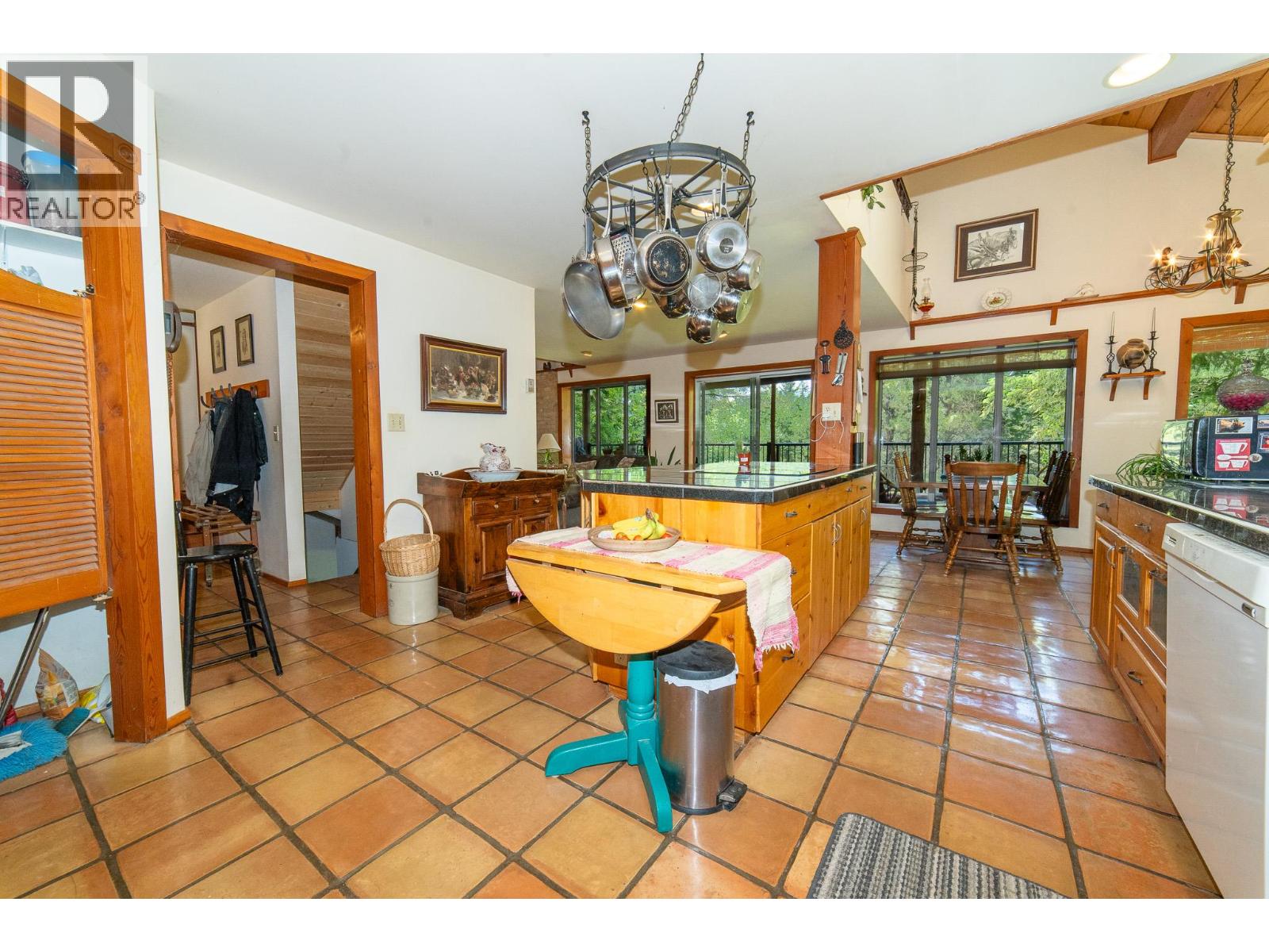 702 Forner Road, Lister, British Columbia  V0B 1G2 - Photo 23 - 10381321