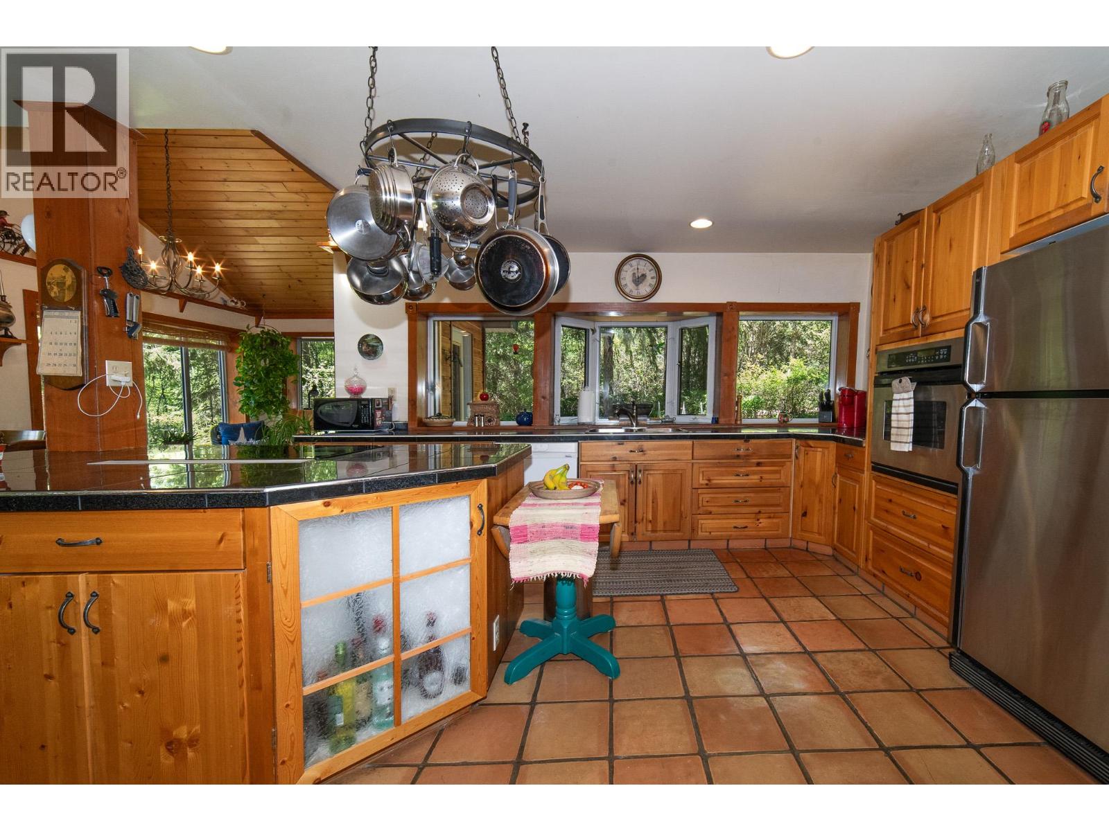 702 Forner Road, Lister, British Columbia  V0B 1G2 - Photo 24 - 10381321