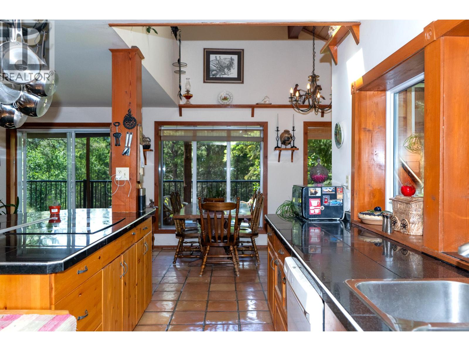 702 Forner Road, Lister, British Columbia  V0B 1G2 - Photo 40 - 10381321