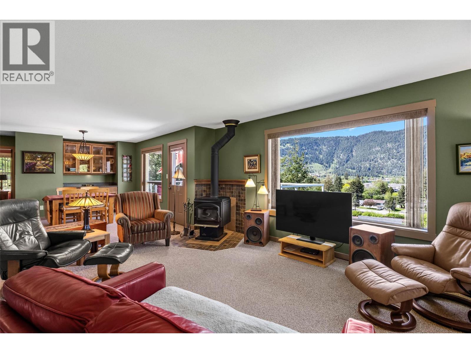 1170 Montgomery Place, Chase, British Columbia  V0E 1M0 - Photo 3 - 10381170