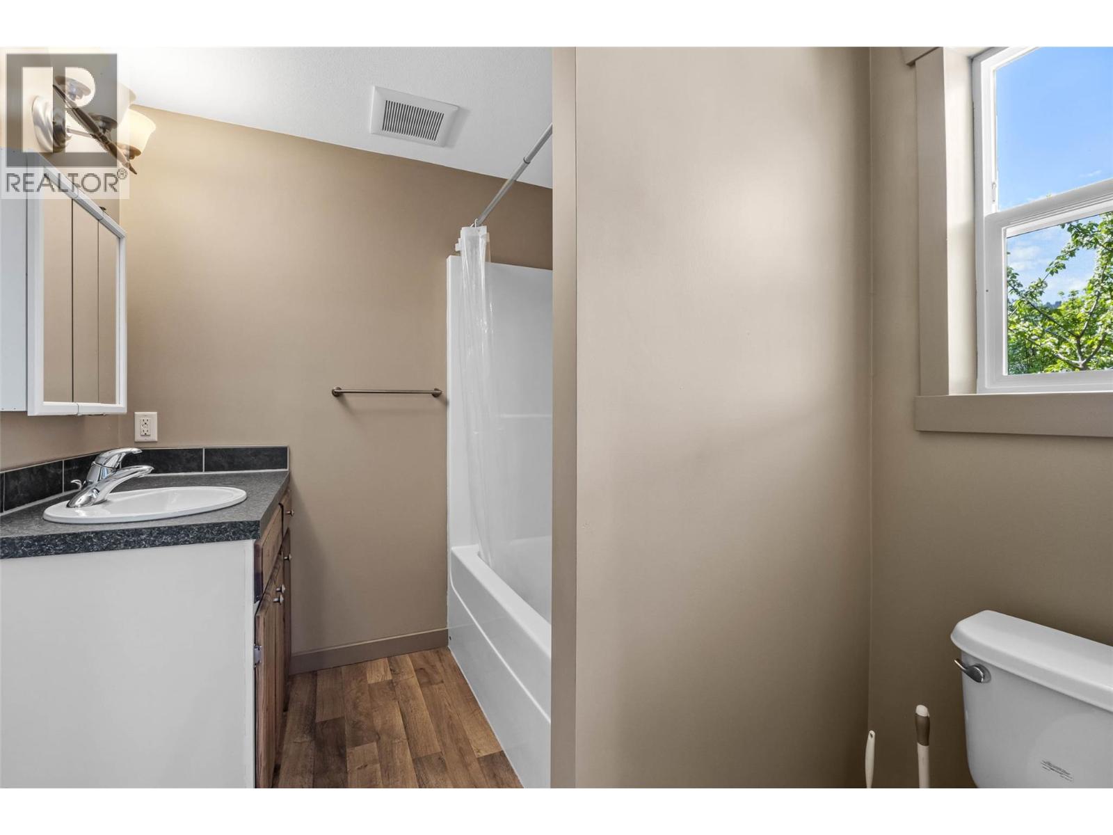 1170 Montgomery Place, Chase, British Columbia  V0E 1M0 - Photo 40 - 10381170