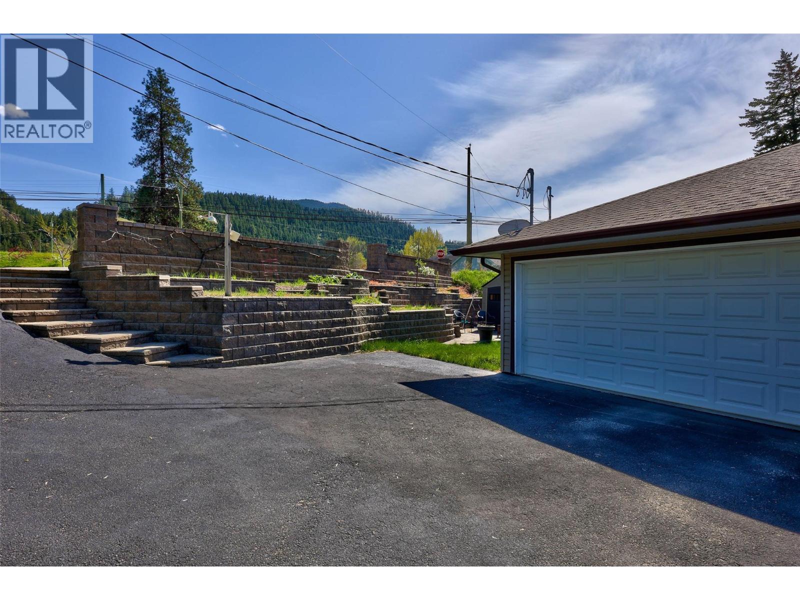 1170 Montgomery Place, Chase, British Columbia  V0E 1M0 - Photo 41 - 10381170