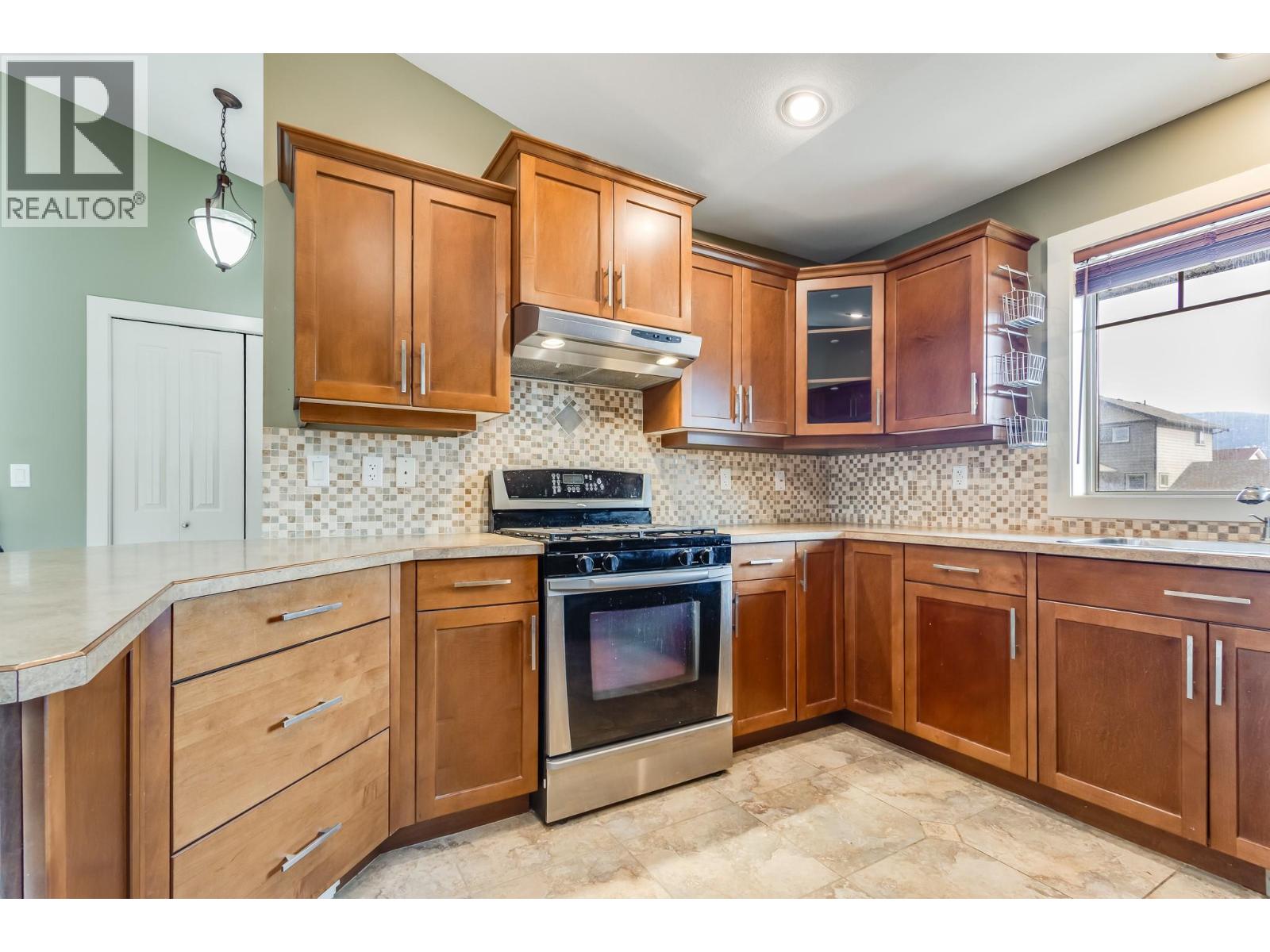 2061 Bernau Court, Lake Country, British Columbia  V4M 2M7 - Photo 10 - 10369824