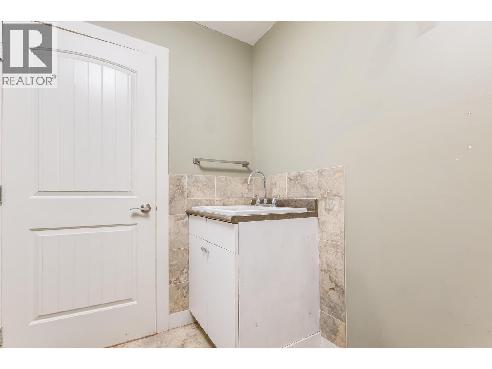 2061 Bernau Court, Lake Country, British Columbia  V4M 2M7 - Photo 23 - 10369824