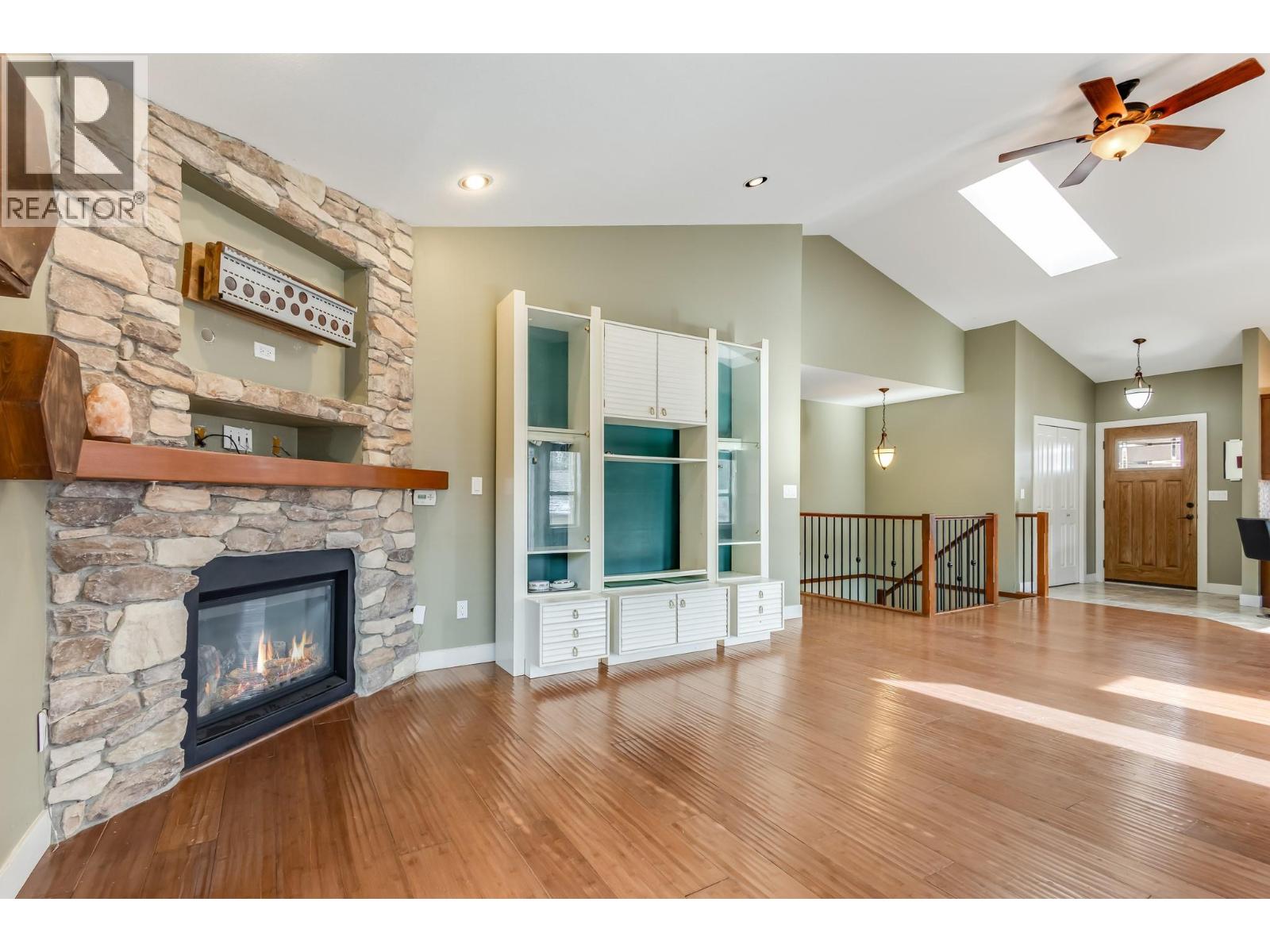 2061 Bernau Court, Lake Country, British Columbia  V4M 2M7 - Photo 4 - 10369824