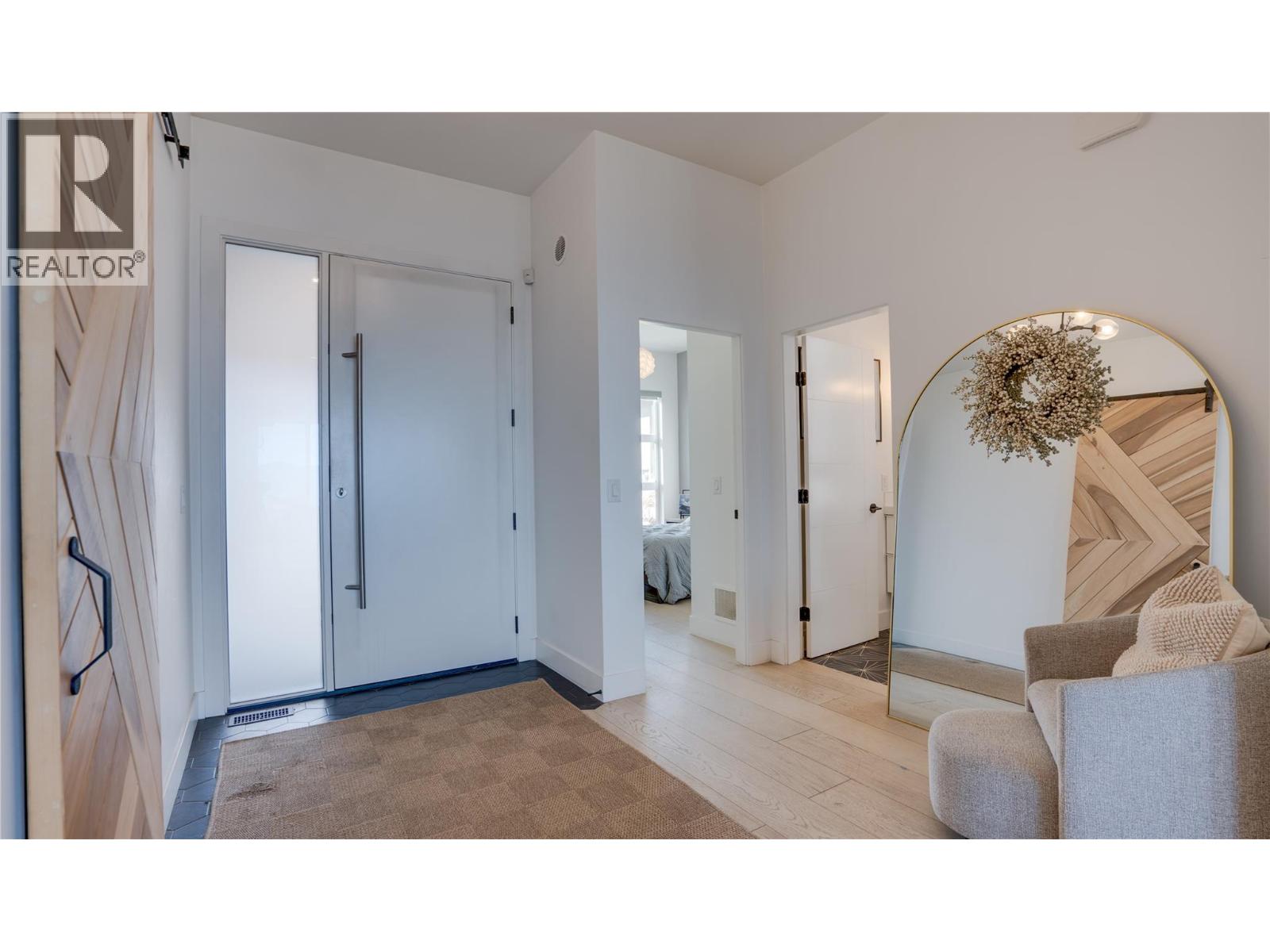 1220 Ponds Avenue, Kelowna, British Columbia  V1W 5N1 - Photo 30 - 10381282