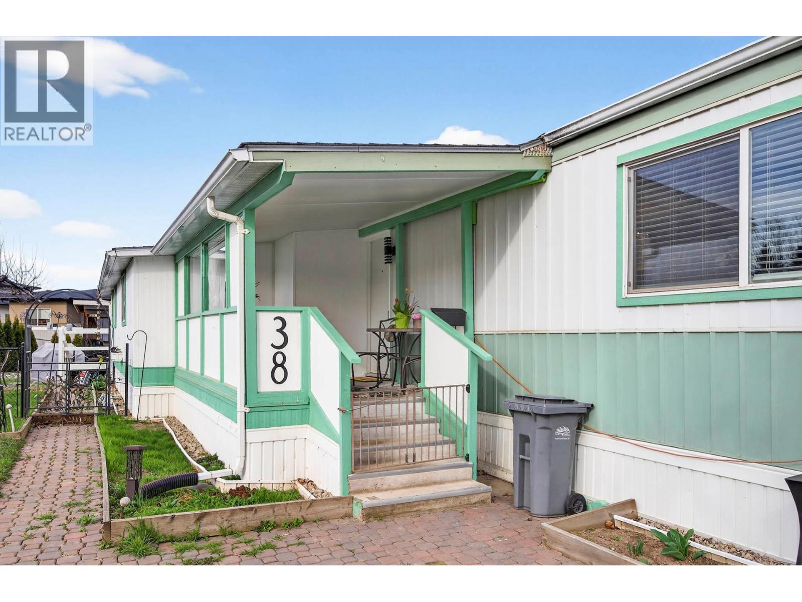 2401 Ord Road Unit# 38, Kamloops, British Columbia  V2B 7V8 - Photo 2 - 10380392