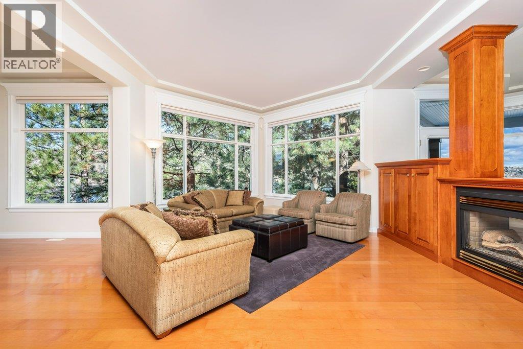 13713 Ponderosa Way, Coldstream, British Columbia  V1B 1A2 - Photo 11 - 10381182