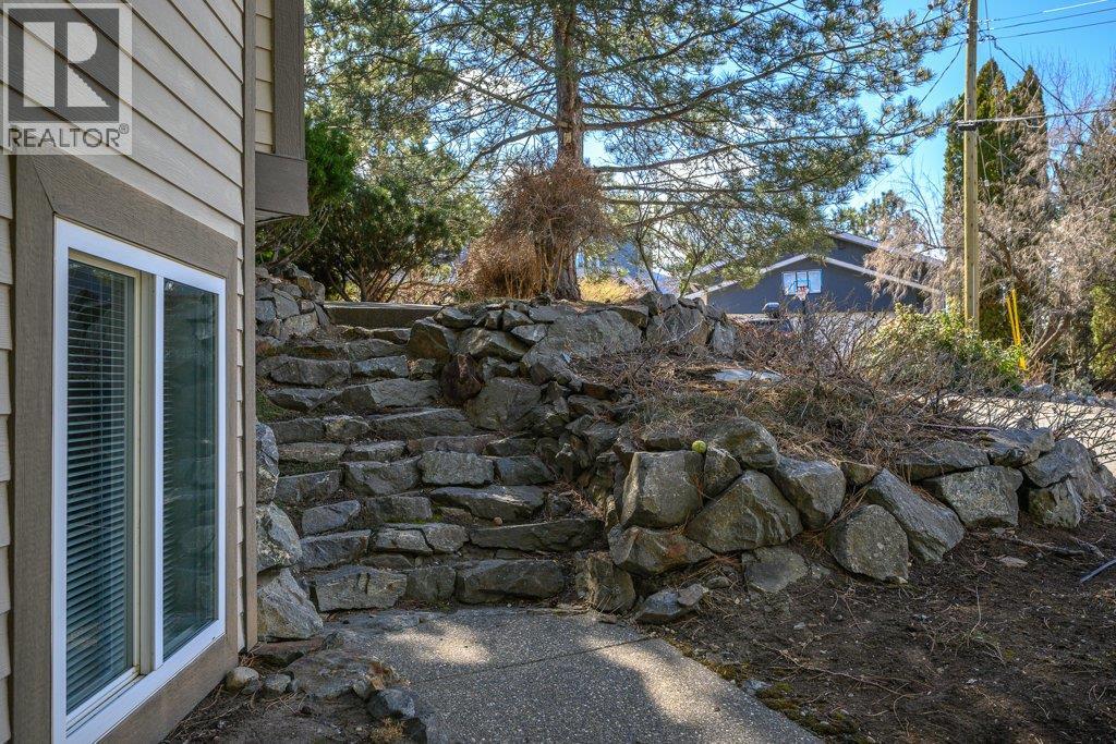 13713 Ponderosa Way, Coldstream, British Columbia  V1B 1A2 - Photo 56 - 10381182