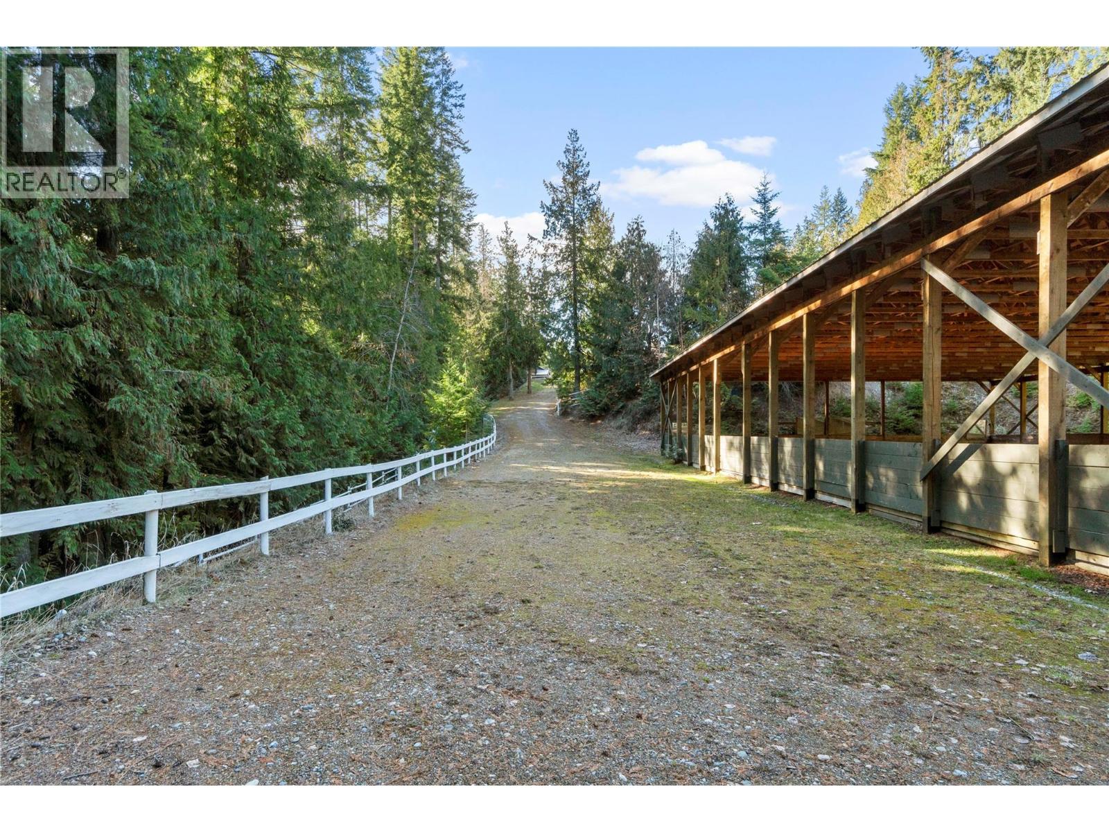 4091 10 Avenue Se, Salmon Arm, British Columbia  V1E 1W7 - Photo 39 - 10381154