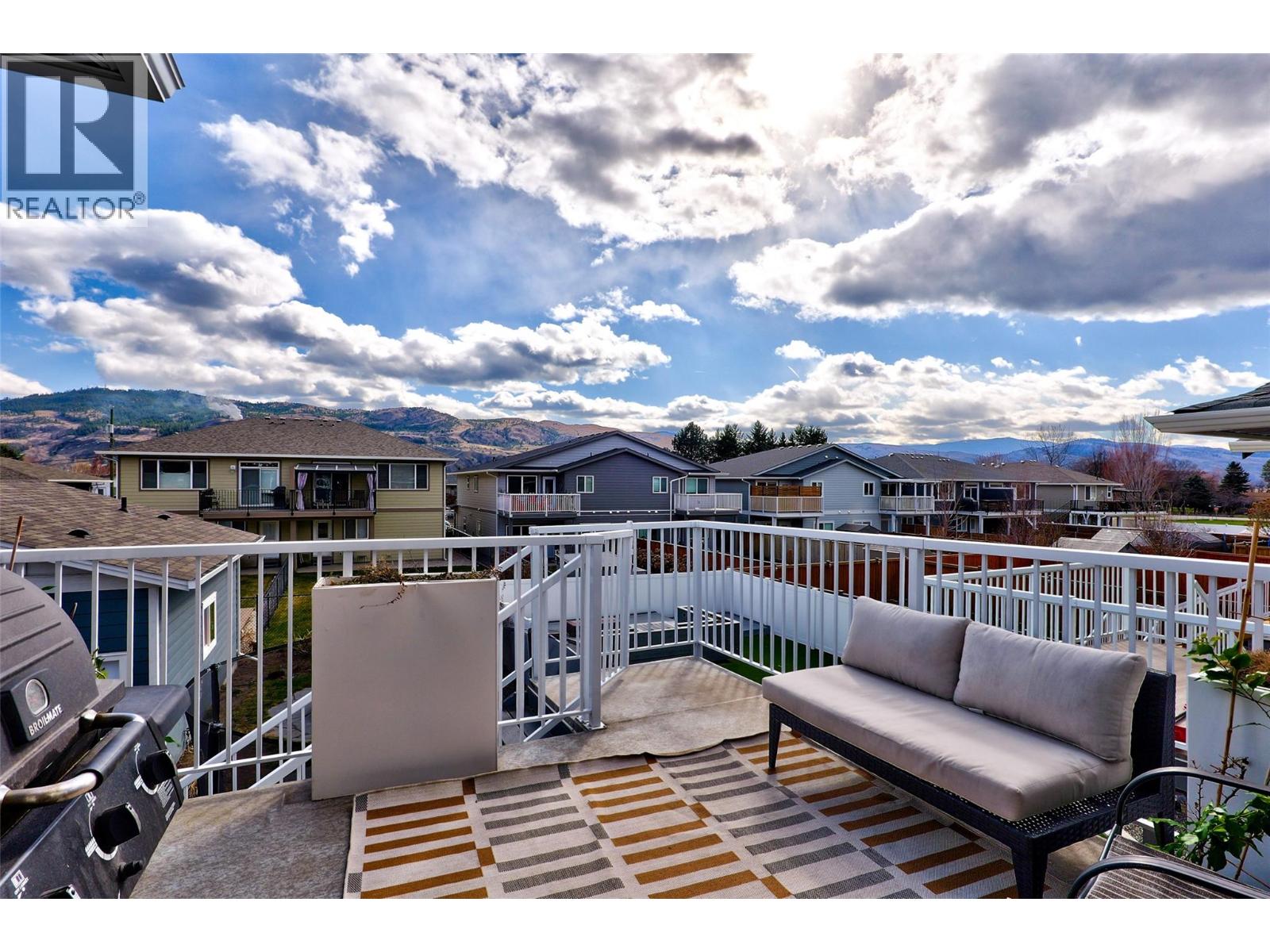 2355 Parkcrest Avenue, Kamloops, British Columbia  V2B 4Y2 - Photo 14 - 10381049