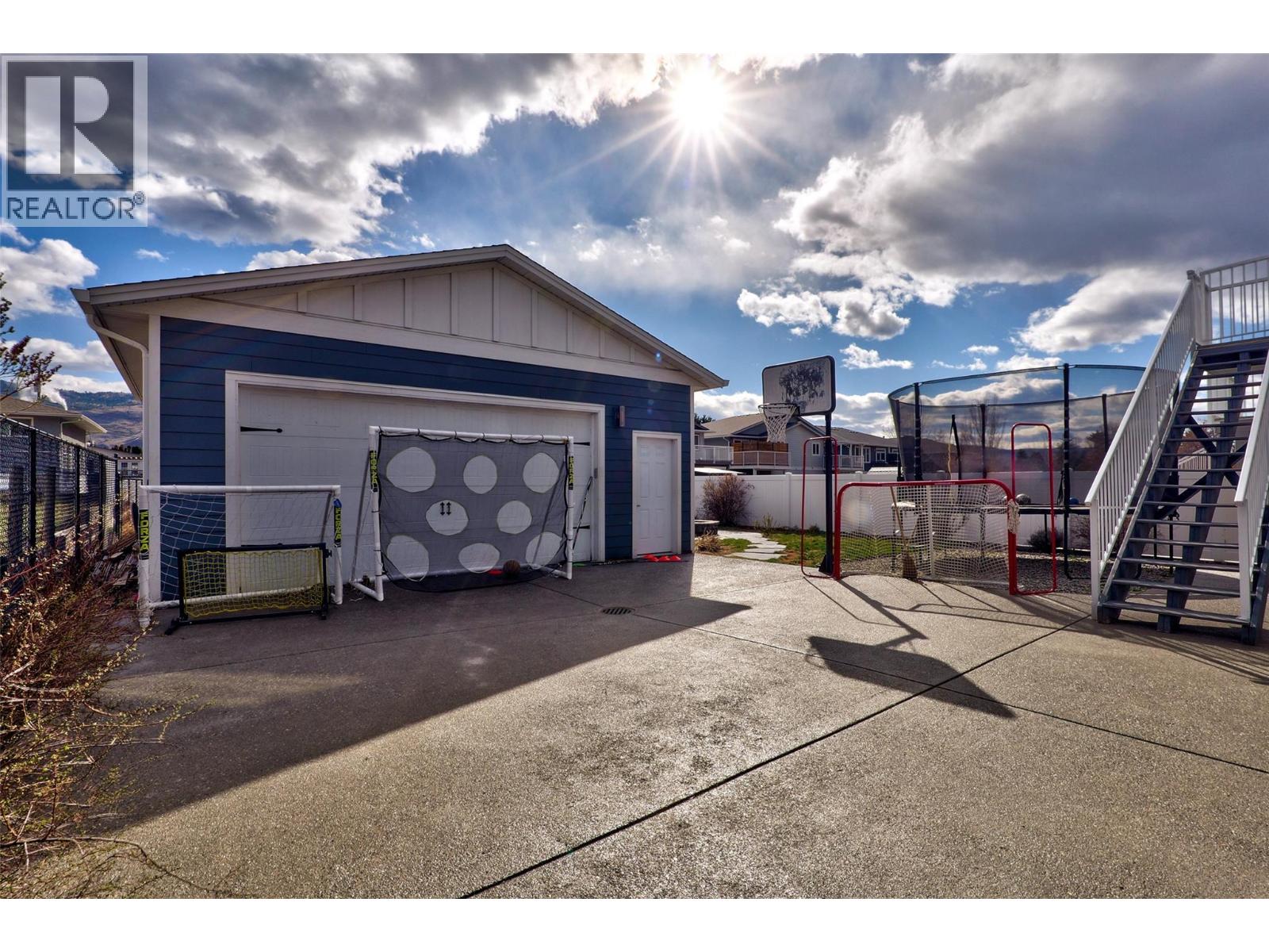 2355 Parkcrest Avenue, Kamloops, British Columbia  V2B 4Y2 - Photo 22 - 10381049