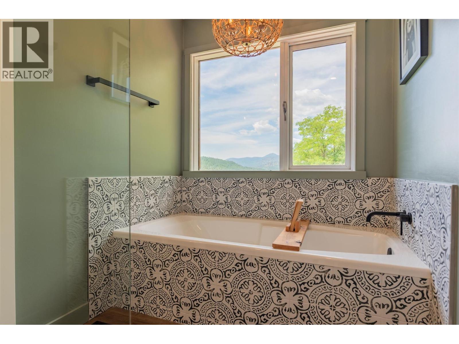 507 15th Avenue, Genelle, British Columbia  V0G 1G0 - Photo 27 - 10381402