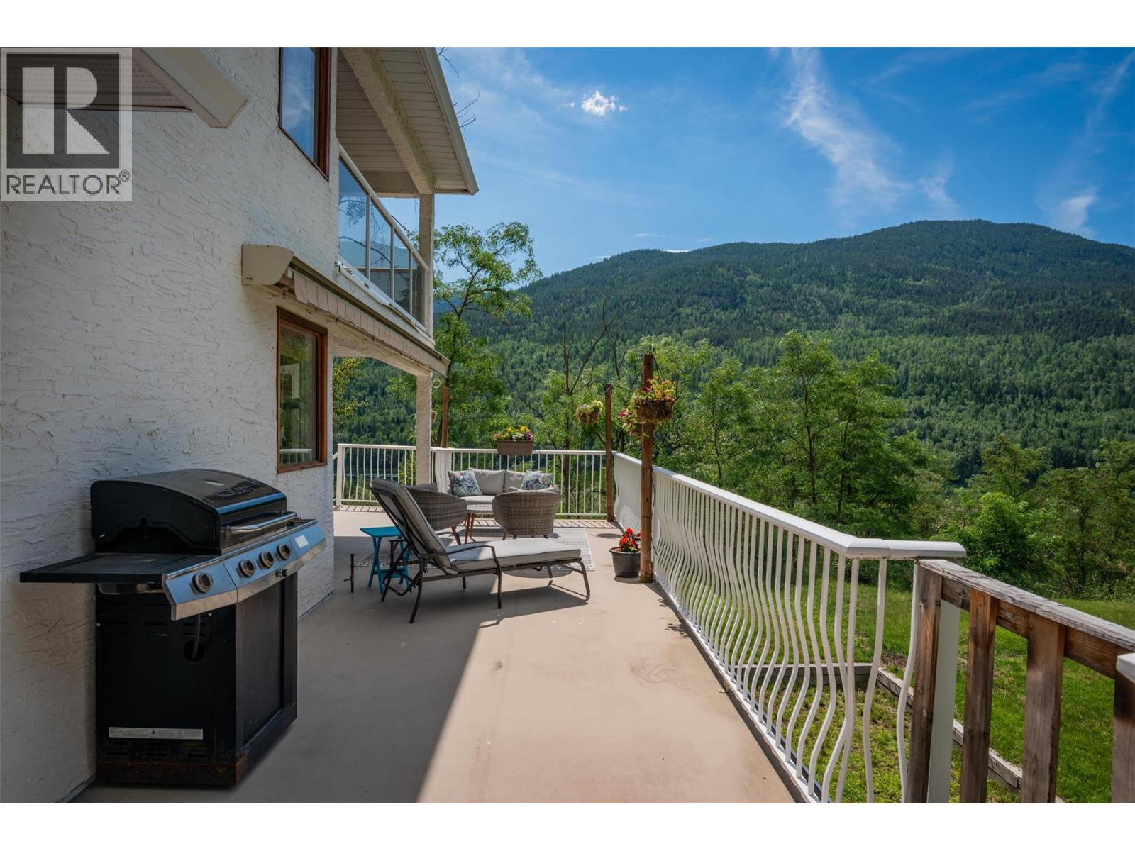 507 15th Avenue, Genelle, British Columbia  V0G 1G0 - Photo 51 - 10381402