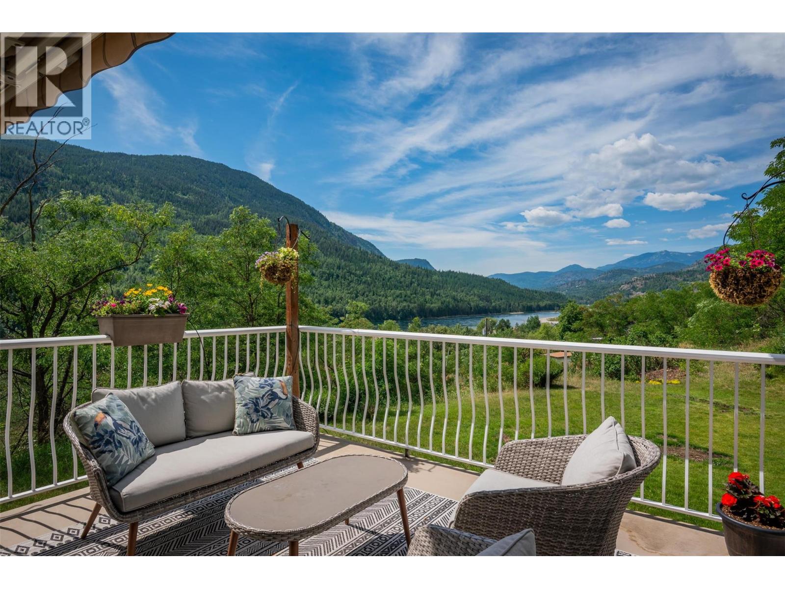 507 15th Avenue, Genelle, British Columbia  V0G 1G0 - Photo 54 - 10381402