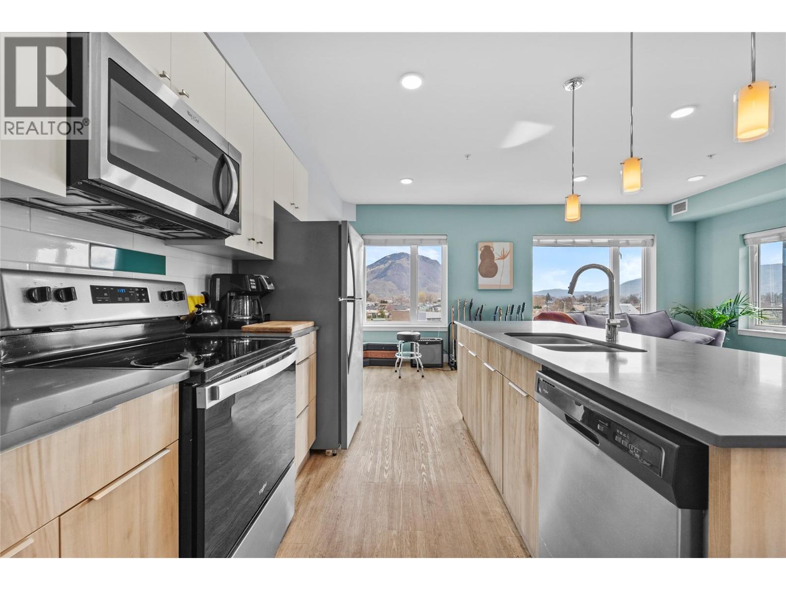 107 Yew Street Unit# 505, Kamloops, British Columbia  V2B 4A1 - Photo 1 - 10381364