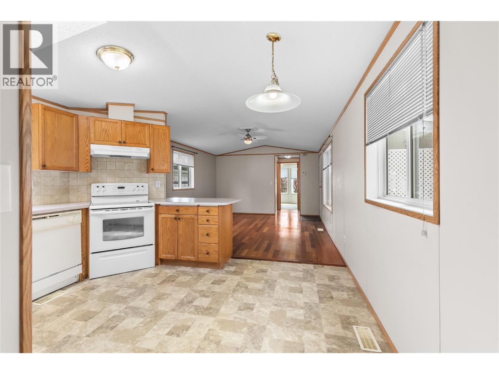 5484 25 Avenue Unit# 32, Vernon, British Columbia  V1T 7A8 - Photo 21 - 10381136