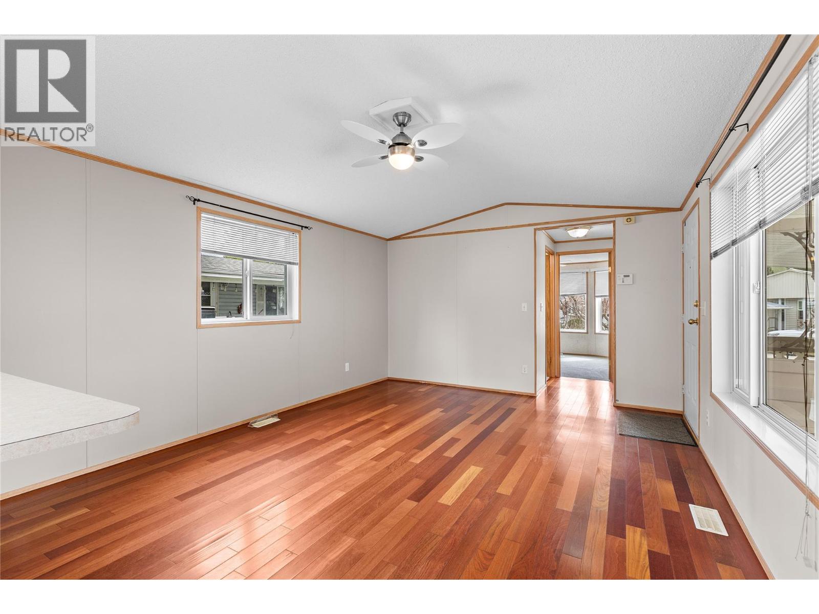 5484 25 Avenue Unit# 32, Vernon, British Columbia  V1T 7A8 - Photo 22 - 10381136