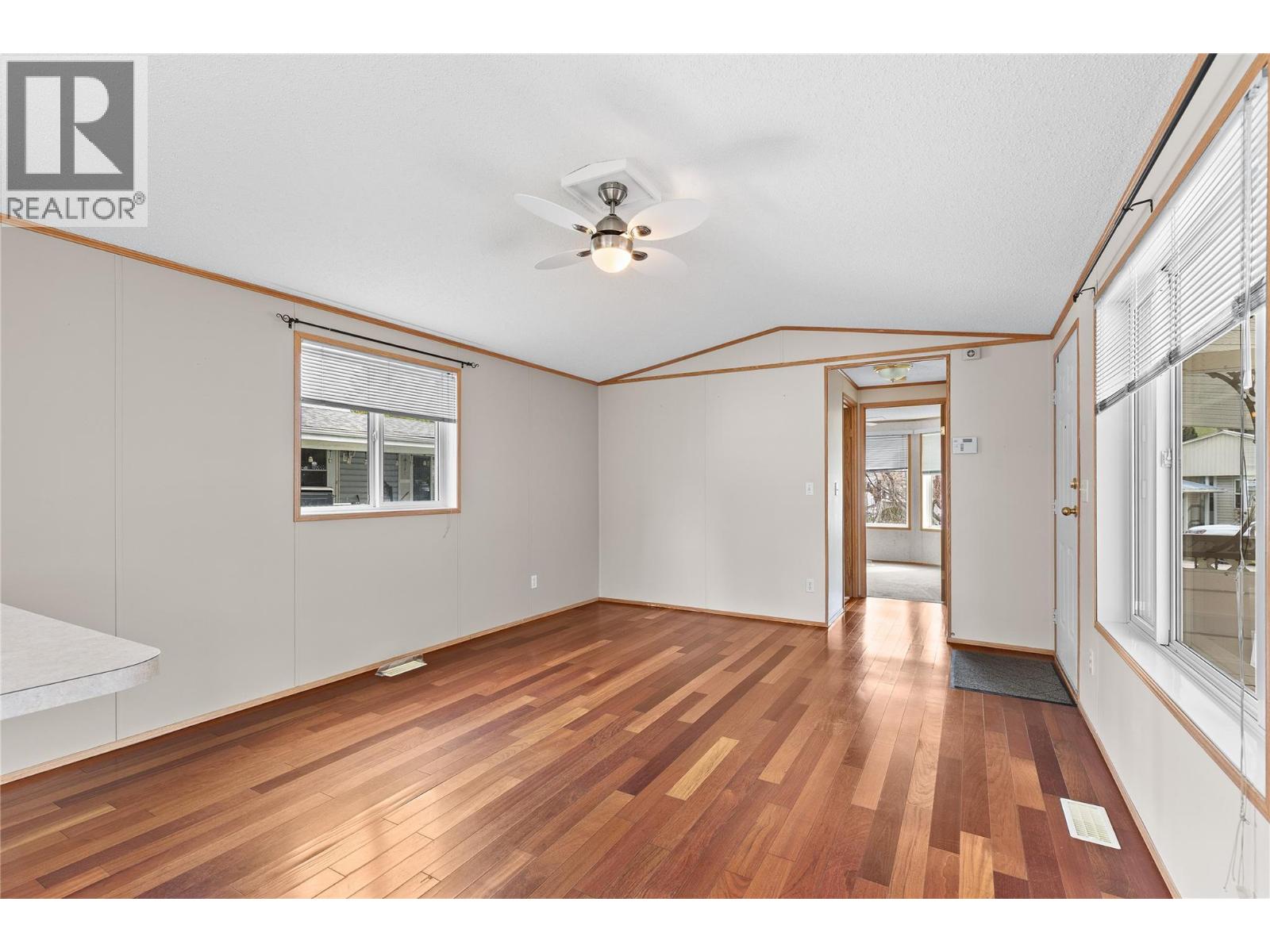 5484 25 Avenue Unit# 32, Vernon, British Columbia  V1T 7A8 - Photo 27 - 10381136