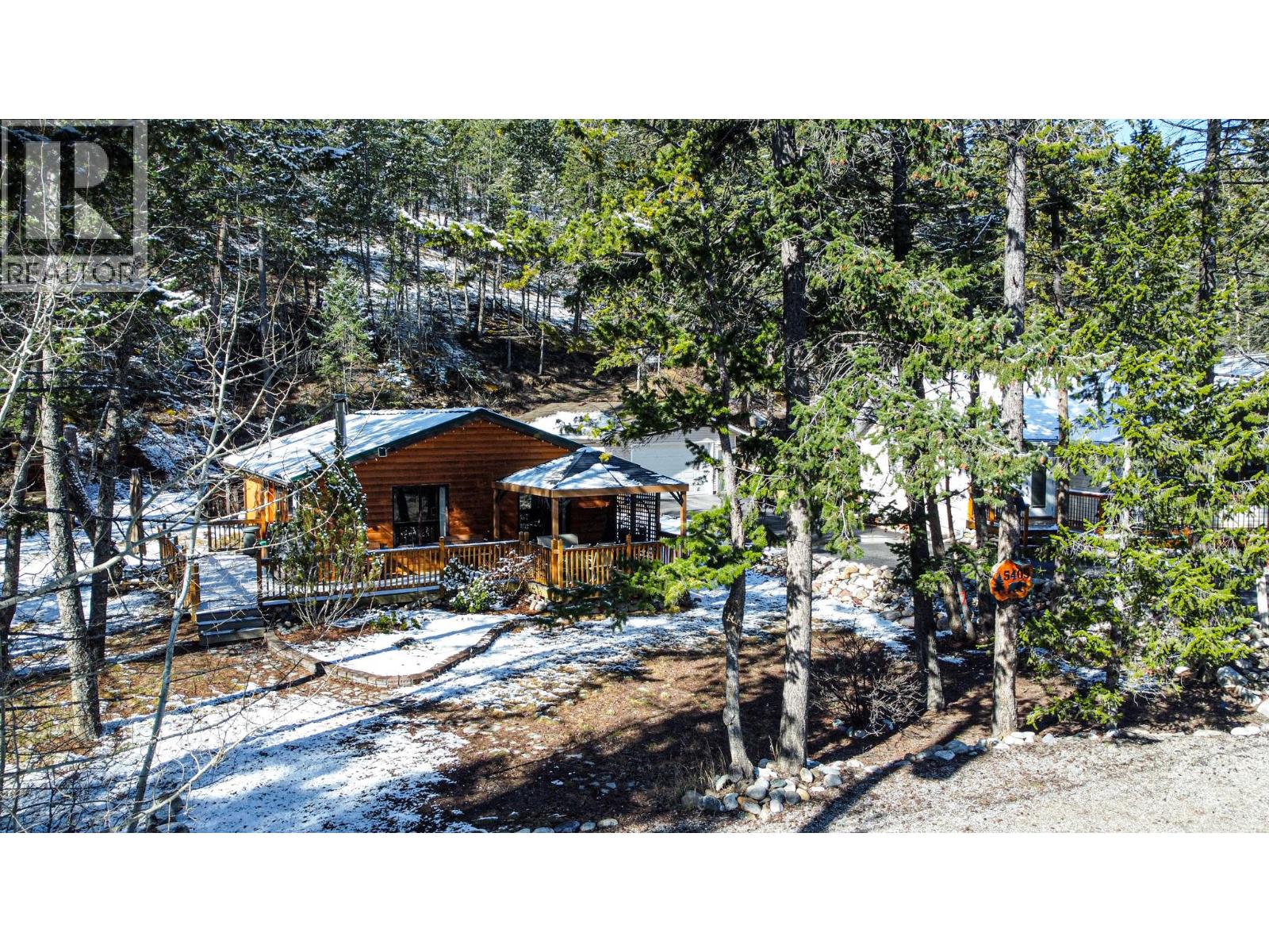 5405 Dutch Creek Road, Dutch Creek, British Columbia  V0B 1L2 - Photo 2 - 10381351