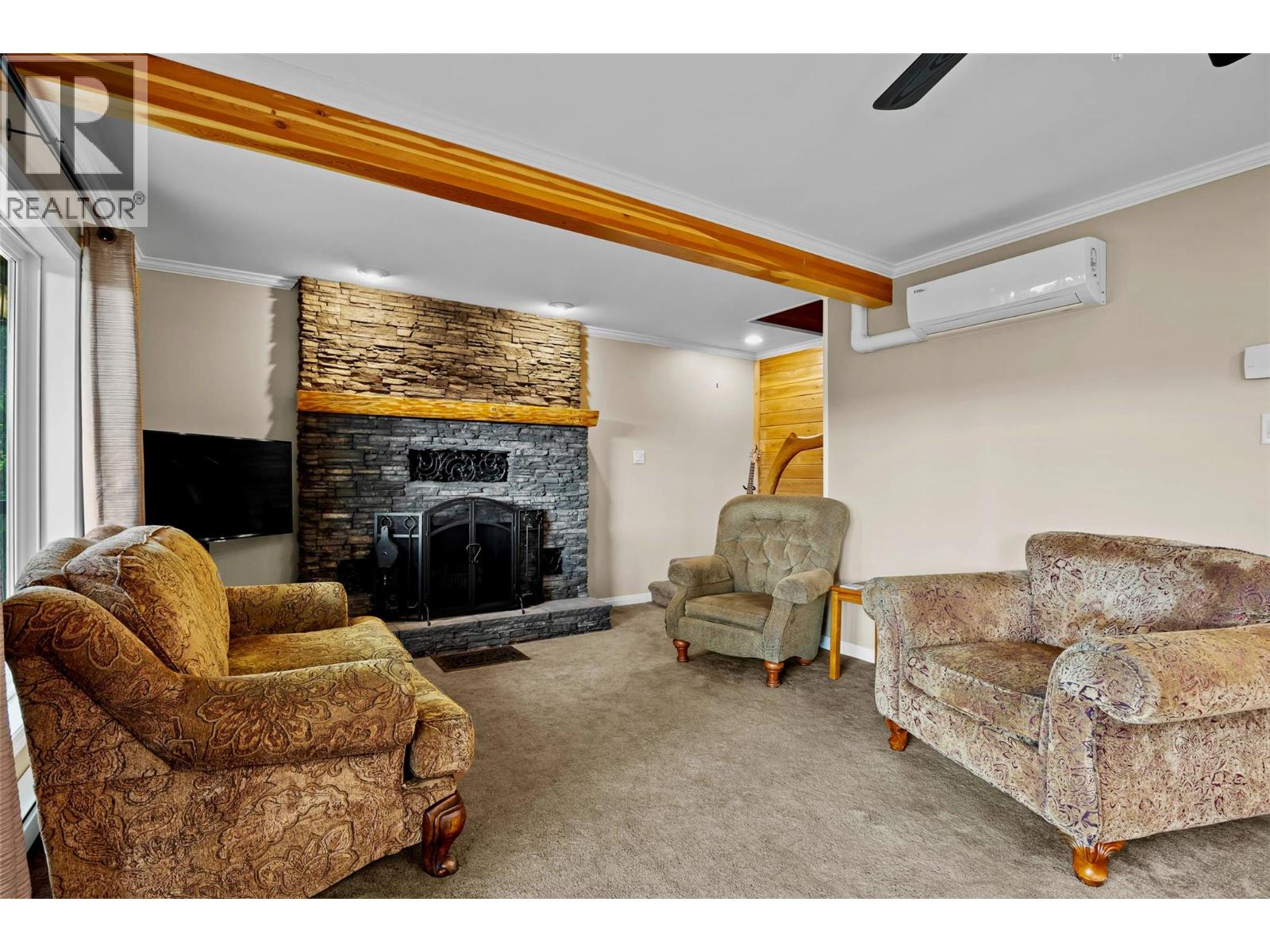 7730 Columbia Drive, Anglemont, British Columbia  V0E 1M8 - Photo 14 - 10380081