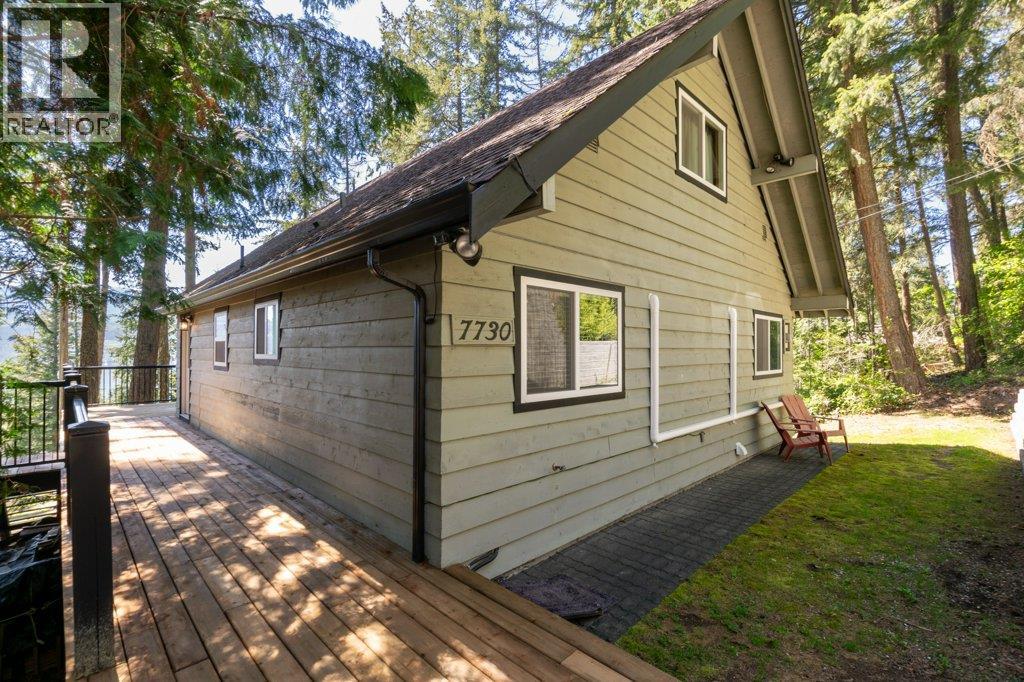 7730 Columbia Drive, Anglemont, British Columbia  V0E 1M8 - Photo 50 - 10380081