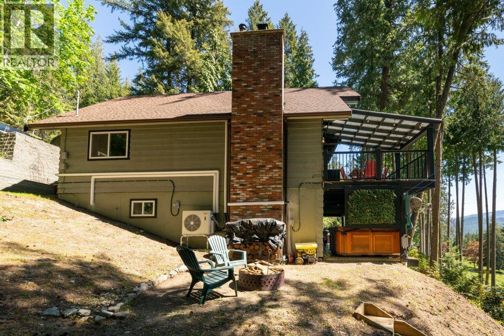 7730 Columbia Drive, Anglemont, British Columbia  V0E 1M8 - Photo 51 - 10380081