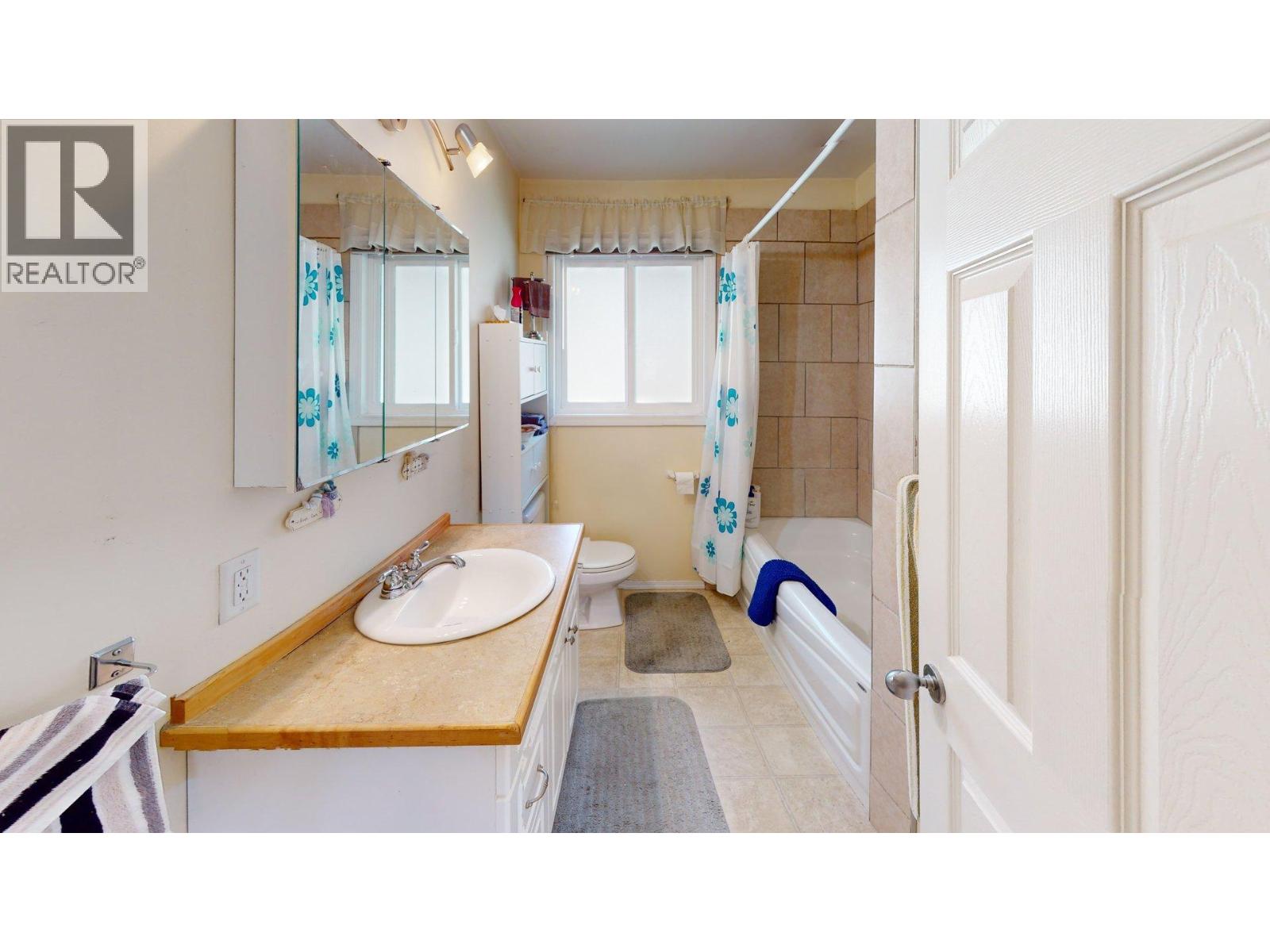 465 11th Avenue, Montrose, British Columbia  V0G 1P0 - Photo 12 - 10381145