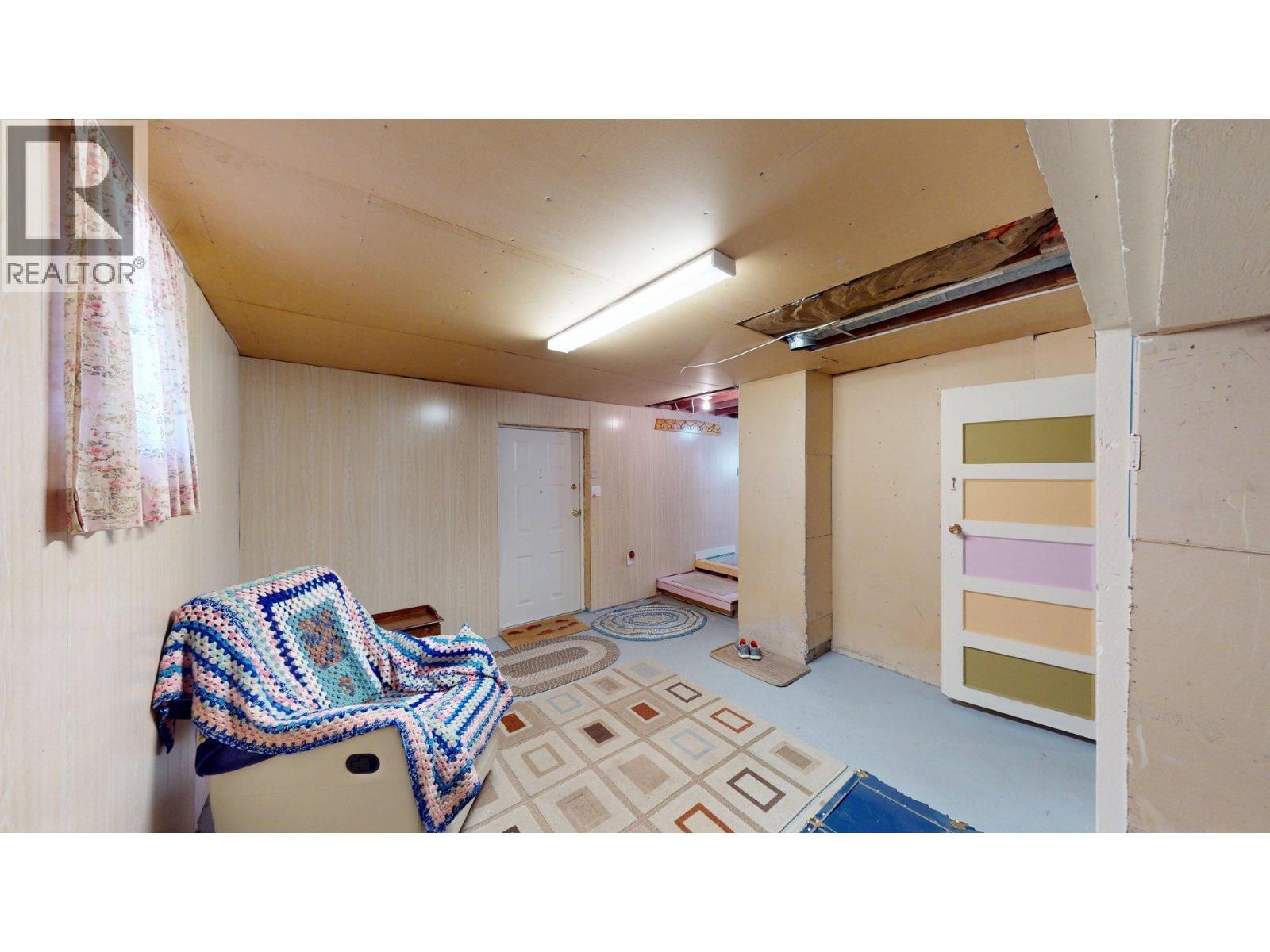 465 11th Avenue, Montrose, British Columbia  V0G 1P0 - Photo 22 - 10381145