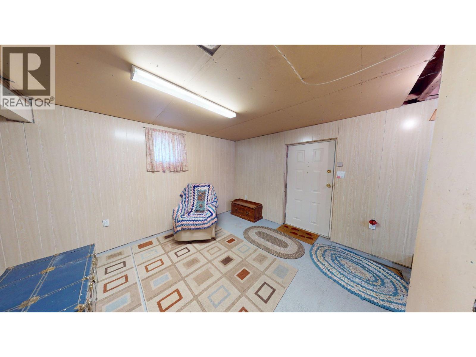 465 11th Avenue, Montrose, British Columbia  V0G 1P0 - Photo 23 - 10381145