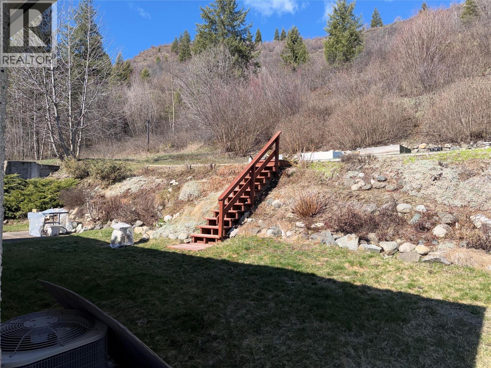 465 11th Avenue, Montrose, British Columbia  V0G 1P0 - Photo 29 - 10381145