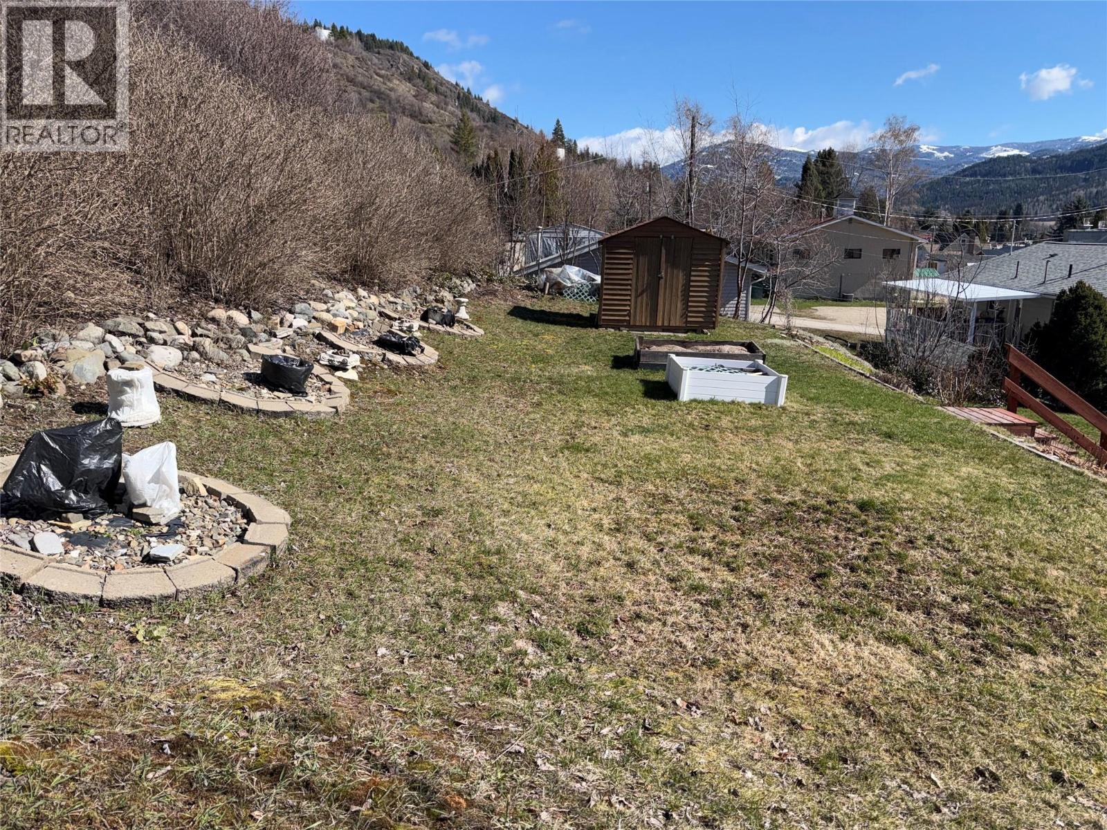 465 11th Avenue, Montrose, British Columbia  V0G 1P0 - Photo 30 - 10381145