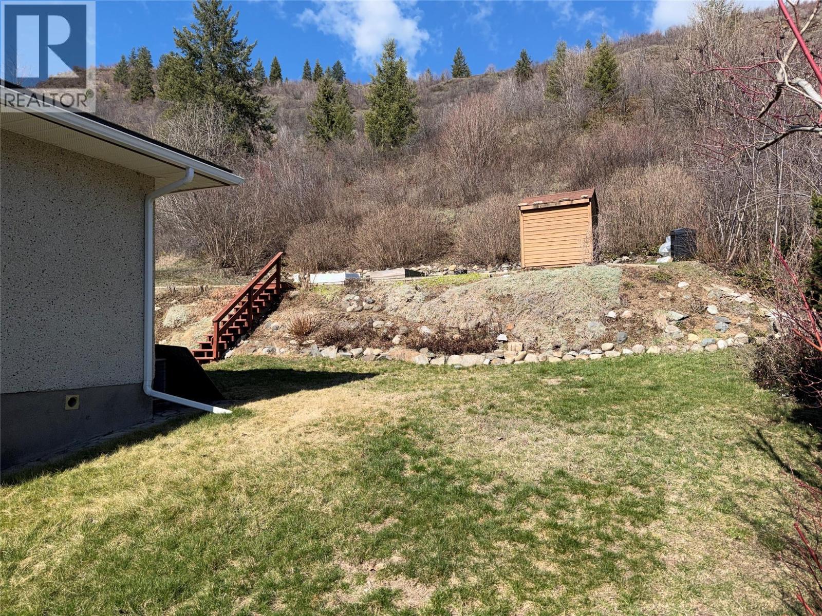 465 11th Avenue, Montrose, British Columbia  V0G 1P0 - Photo 37 - 10381145