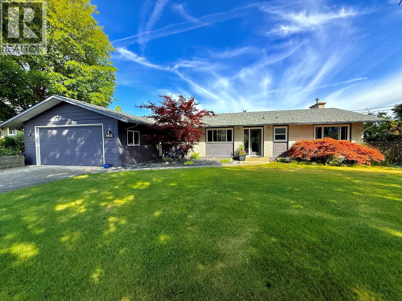 5622 Yarrow Street, Oliver, British Columbia  V0H 1T9 - Photo 2 - 10381389